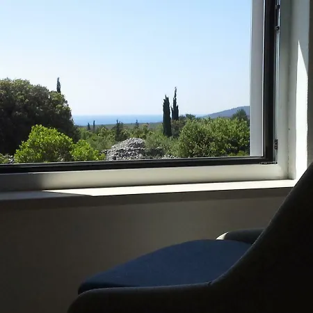 Cozy House In Old Stone Village Hvar Island *